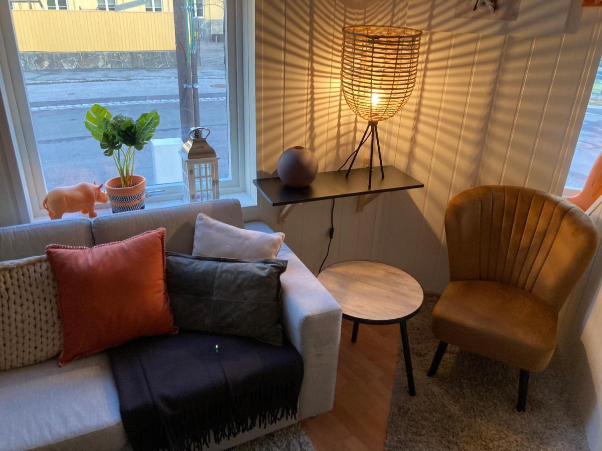 Downtown Historical House With Renovated Apartments Alesund Bagian luar foto
