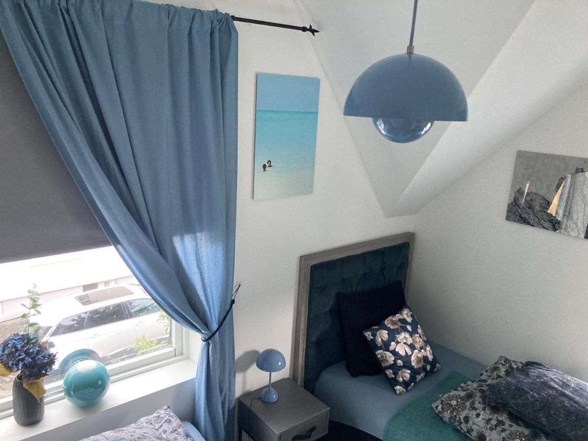 Downtown Historical House With Renovated Apartments Alesund Bagian luar foto